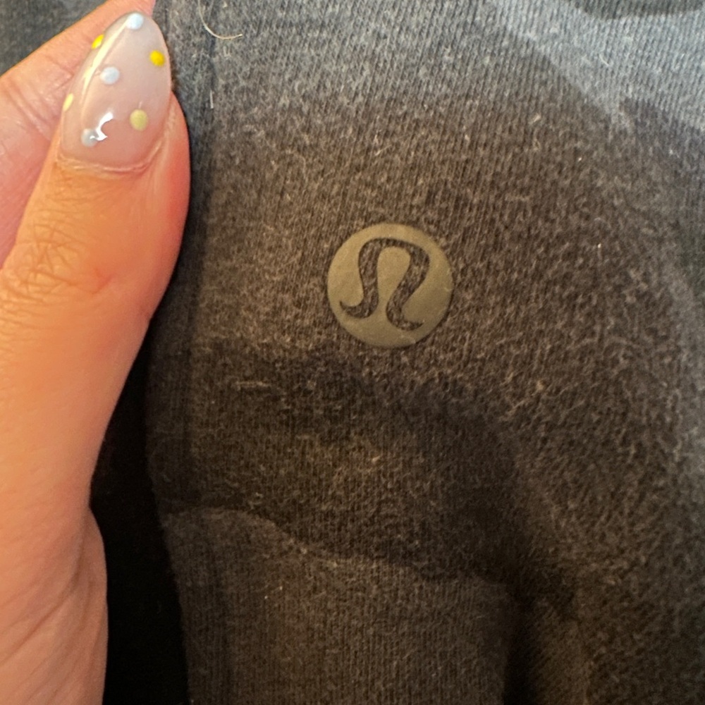 Lululemon Black Camo Scuba Jogger Pants - Picture 2 of 4
